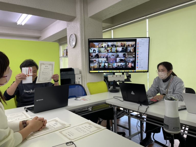 表彰式を行いました。